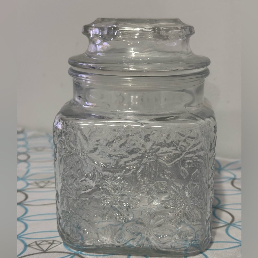 Princess house fantasia Clear Glass Jar with Floral Design